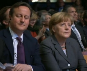 David Cameron, primeiro-ministro do Reino Unido, e Angela Merkel, chanceler da Alemanha_ na CeBIT 2014_Deutsche Messe (DR)