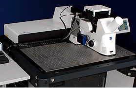 Impressora da Nanoscribe (DR) usada pelos investigadores